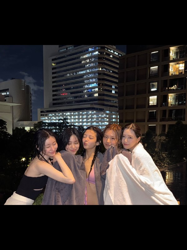 📸 🔍 黄礼志 via @yejigallery ×4yezyizhere instagram update #YEJI原文 #黄礼志📸 🔍 黄礼志 via @yejigallery ×4yezyizhere instagram update #YEJI原文 #黄礼志