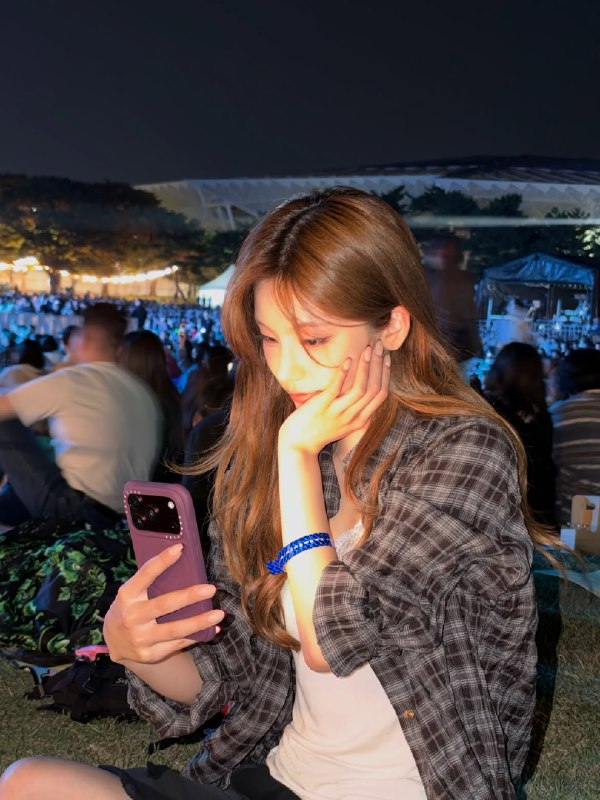 📸 🔍 黄礼志 via @yejigallery ×2yezyizhere instagram update #YEJI原文 #黄礼志