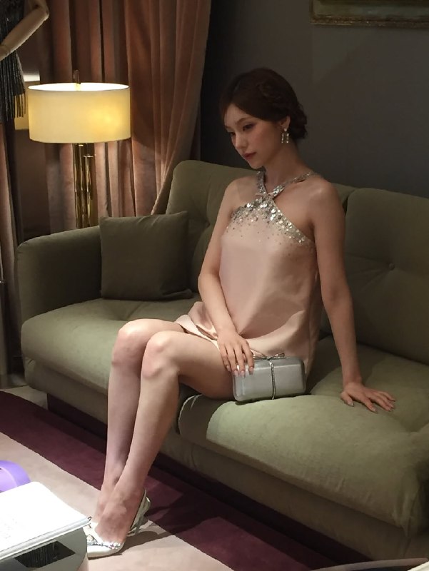 📸 🔍 黄礼志 via @yejigallery ×4yezyizhere instagram update #YEJI原文 #黄礼志