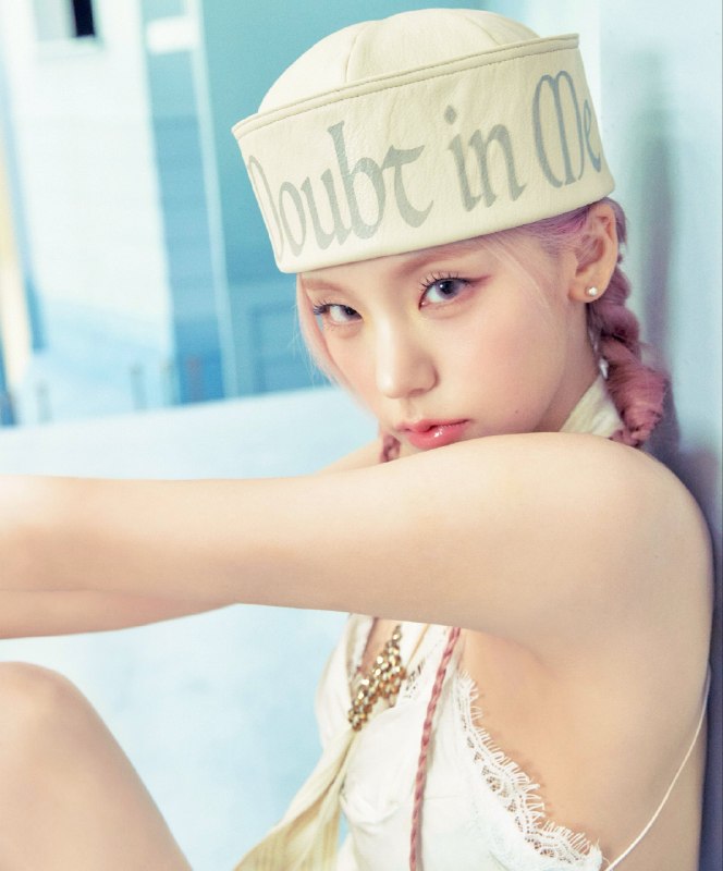 📸 @AceYejii #YEJIprettiest eyes in kpop industry韩国流行音乐界最漂亮的眼睛 #yeji原文 #黄礼志