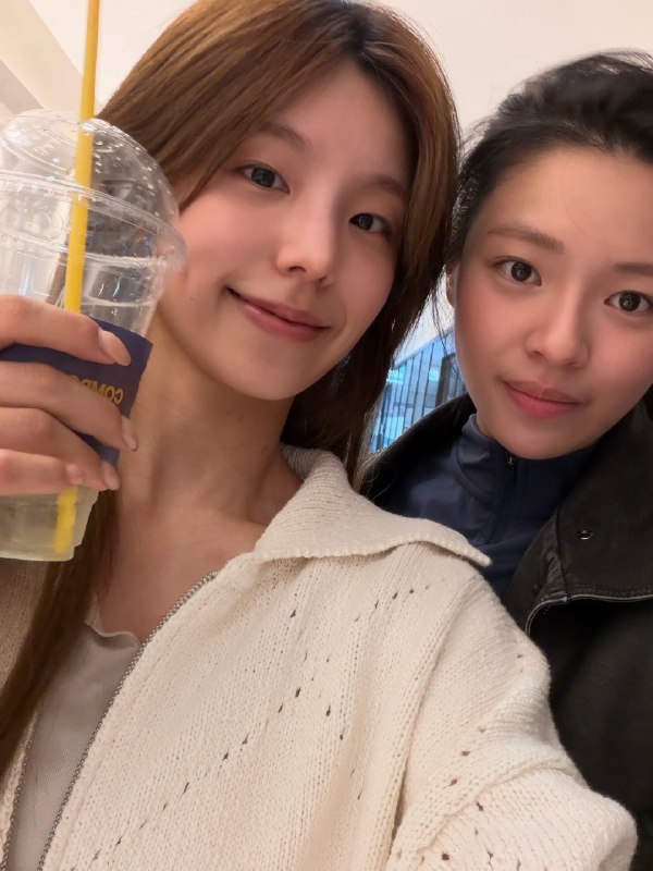 📸 黄礼志 (X)[261031] 3:00PM KSTYeji with Jeongyeon 🖤原文 #黄礼志