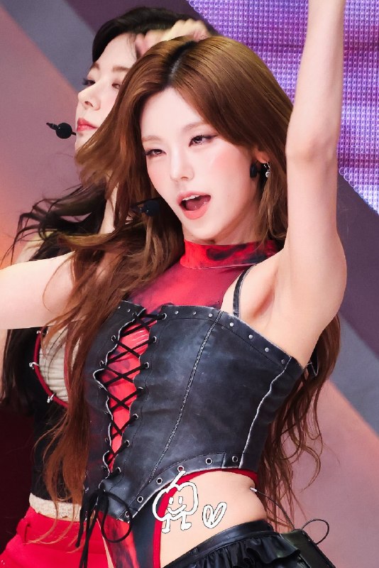 📸 @PumpkinITZYD ×3260808 #ITZY #있지 #YEJI #예지 #옞덩봤덩原文 #黄礼志