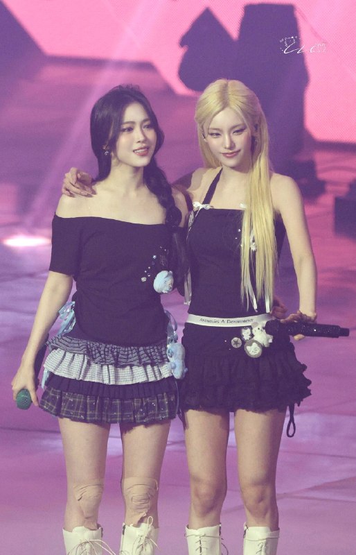 📸 @CL01623829 ×3twin stars双星 #itzy #yeji #RYUJIN原文 #黄礼志