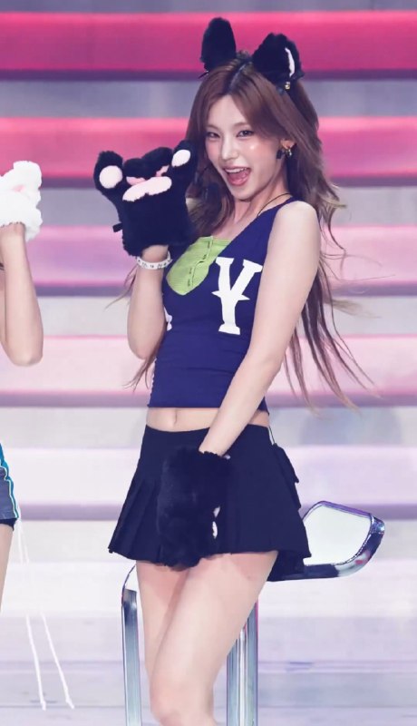 📸 @_imthemafia ×4hwang kitty 🖤黄小猫🖤 #YEJI #ITZY原文 #黄礼志