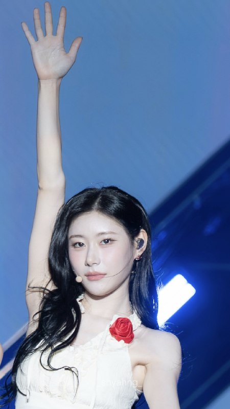 📸 @_shyahng_ ×4權威的臉旁邊是另一張權威的臉20260927 KRAZY Music Festival #ITZY #있지 #Yeji #예지 #Lia #리아 #Ryujin #류진 #Chaeryeong #채령 #Yuna #유나原文 #黄礼志