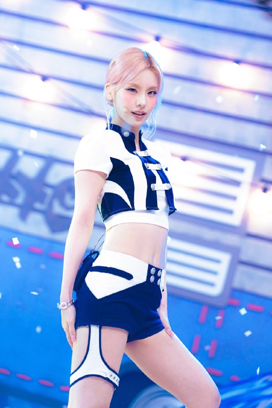 📸 @storingyeji ×3260524 인가 현장포토260524 已批准现场照片 #예지 #YEJI原文 #黄礼志📸 @storingyeji ×3260524 인가 현장포토260524 已批准现场照片 #예지 #YEJI原文 #黄礼志