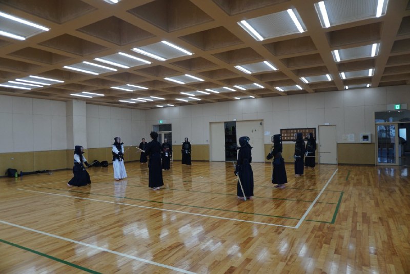 📸 @toamurakendojin ×3こんばんは🌛今日は午前中、中学生の自主練で剣道の稽古