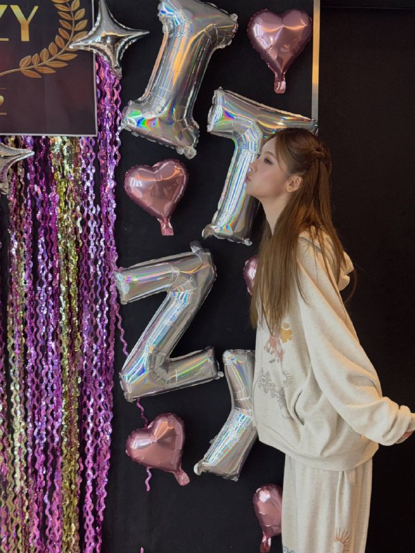 📸 🔍 黄礼志 via @yejigallery ×4yezyizhere instagram update #YEJI原文 #黄礼志