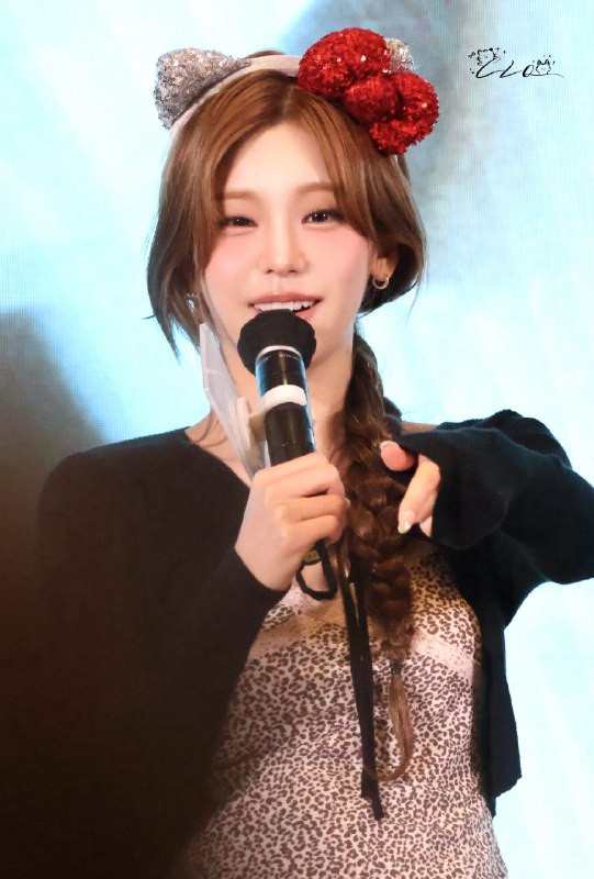 📸 @CL01623829 ×4♡：Kittyemo♡：基蒂莫 #itzy #yeji #있지 #예지原文 #黄礼志