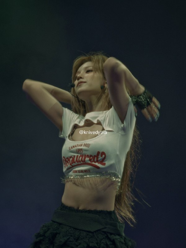📸 @knivedytriaYou get one. I’ll gatekeep the rest. 260711 ITZY TNVS MANILAYEJI - POCKET 🖤Shot on iPhone. #itzy #midzy #yeji #예지原文 #黄礼志