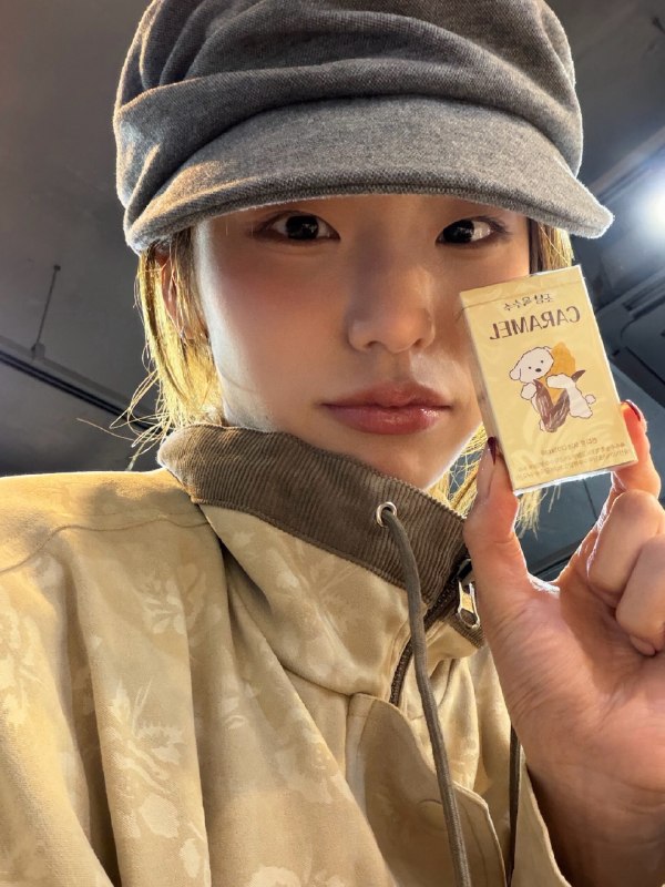 📸 @yejigallery ×2yezyizhere instagram update #YEJI原文 #黄礼志