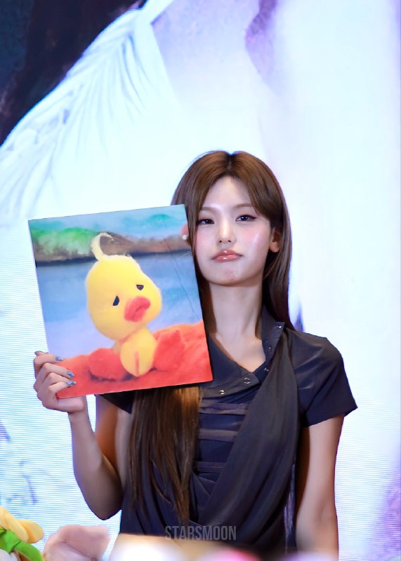📸 @YcStarsmoon ×2260618 Makestar Focus HQ-260618 Makestar焦点总部- #ITZY #있지 #YEJI #예지原文 #黄礼志📸 @YcStarsmoon ×2260618 Makestar Focus HQ-260618 Makestar焦点总部- #ITZY #있지 #YEJI #예지原文 #黄礼志