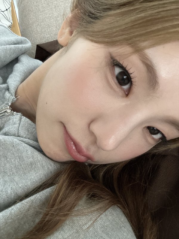 📸 黄礼志 (X)[260819] 6:31PM KST[260819] 下午 6:31（韩国标准时间）原文 #黄礼志