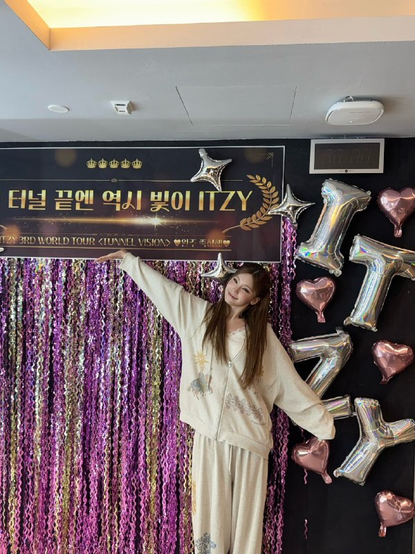 📸 🔍 黄礼志 via @yejigallery ×4yezyizhere instagram update #YEJI原文 #黄礼志