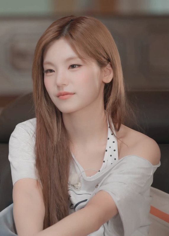 📸 @Luz_YejiholicI vote  from  to @TOP100KPOP #YEJI #ITZY #TOP100MostBeautifulFace原文 #黄礼志
