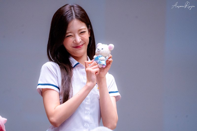 📸 @AwsomeRyujin ×3260530 WM          팬싸템 부자들 정신 없이 바빴다 ㅎㅎㅎ260530 王明          Fansatem rich people were hectic hehehe #ITZY #있지 #YEJI #예지 #RYUJIN #류진 #LIA #리아 #YUNA #유나原文 #黄礼志📸 @AwsomeRyujin ×3260530 WM          팬싸템 부자들 정신 없이 바빴다 ㅎㅎㅎ260530 王明          Fansatem rich people were hectic hehehe #ITZY #있지 #YEJI #예지 #RYUJIN #류진 #LIA #리아 #YUNA #유나原文 #黄礼志