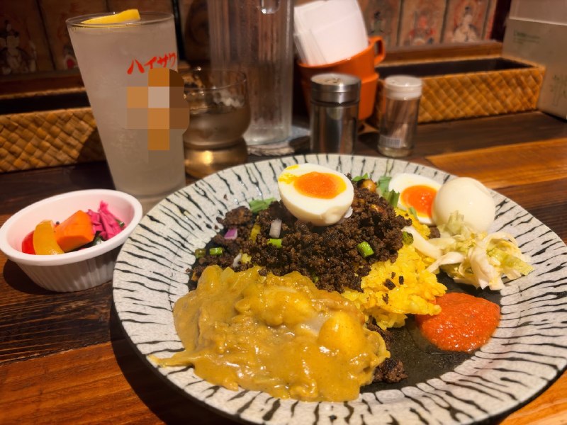 📸 @yone_ztmy_cnp ×3下北沢行ったらカレーフェスなるものやってた！🍛　小夏さん参加してたのかな？ #加藤小夏原文 #加藤小夏