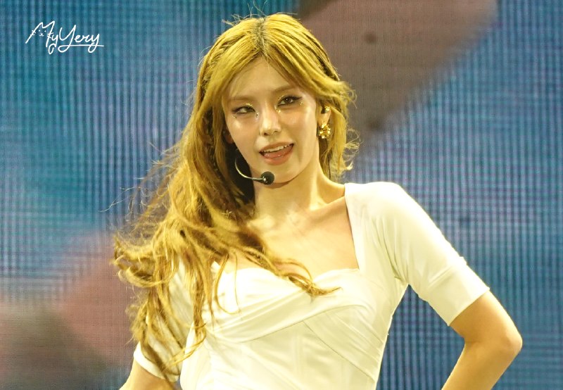 📸 @MyYezyPics ×2260623 - MAWAZINE FESTIVAL    born for the stage #ITZY #있지 #YEJI #예지原文 #黄礼志📸 @MyYezyPics ×2260623 - MAWAZINE FESTIVAL    born for the stage #ITZY #있지 #YEJI #예지原文 #黄礼志