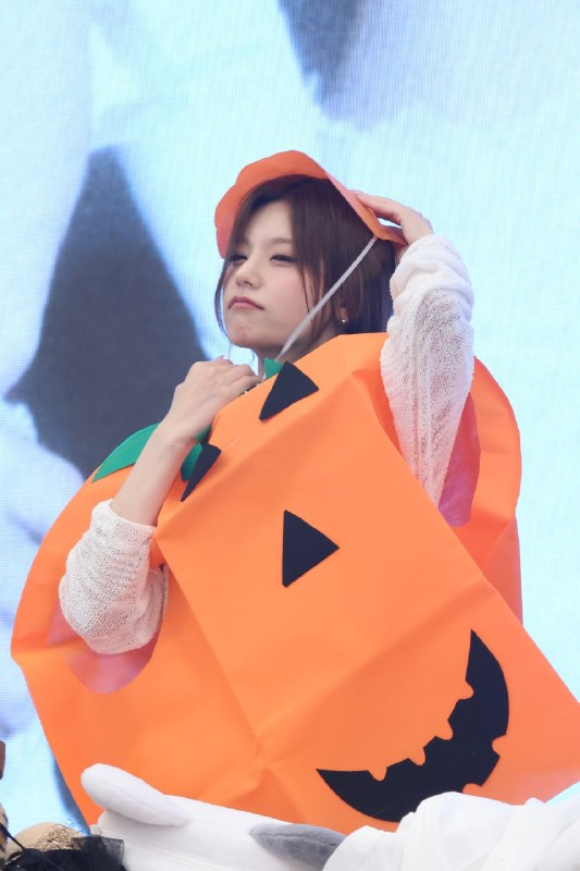 📸 @hwyjloops ×4@ITZYofficial    (3/5) #YEJI #예지 #イェジ原文 #黄礼志📸 @hwyjloops ×4@ITZYofficial    (3/5) #YEJI #예지 #イェジ原文 #黄礼志