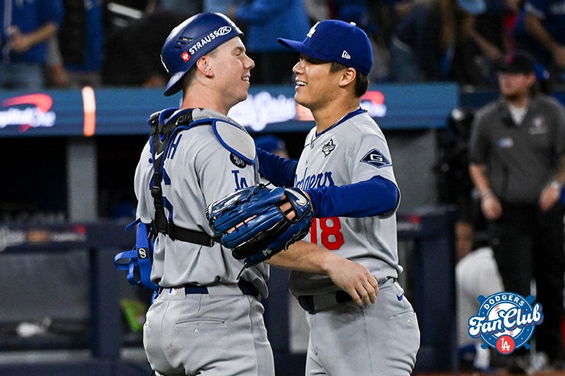📸 @DodgersFCJP ×3＼💙今週のナイスコンビ💙 ／山本由伸投手＆ウィル・スミス選手マウンドで息の合ったピッチングを見せる最強バッテリーの弾ける笑顔！⚾✨2人の強い信頼関係と、チームの雰囲気の良さが伝わってきます！皆さんはこの2人のどんなシーンが好きですか？ ぜひリプ欄で教えてください👇 #山本由伸 #ウィル・スミス #ドジャース #ドジャースファンクラブ原文 #MLB日本選手