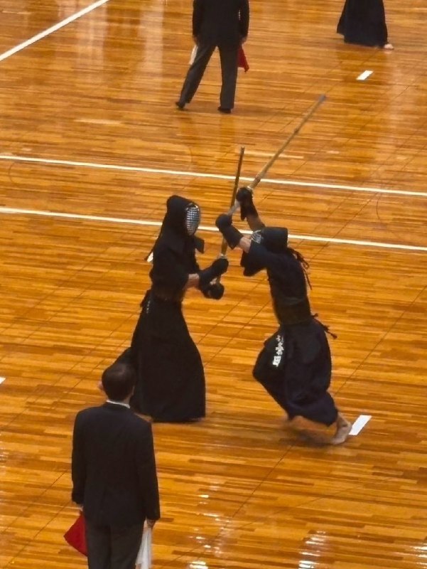 📸 @meidai_kendo ×4本日、10月18日に第74回全日本学生剣道優勝大会が開催されました