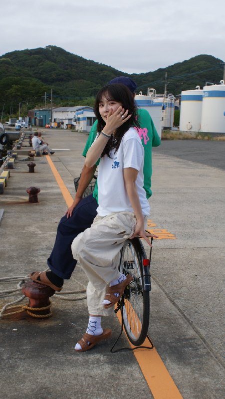📸 @cnp_bot_ ×3HEY&HO.さんのこなぴさんモデルTシャツ買いました🥳！！！初HEY&HO.さんアイテム届くの楽しみすぎる☺️ #加藤小夏原文 #加藤小夏📸 @cnp_bot_ ×3HEY&HO.さんのこなぴさんモデルTシャツ買いました🥳！！！初HEY&HO.さんアイテム届くの楽しみすぎる☺️ #加藤小夏原文 #加藤小夏