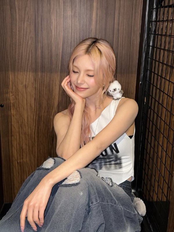 📸 🔍 黄礼志 via @yejigallery ×2#YEJI yezyizhere instagram update原文 #黄礼志📸 🔍 黄礼志 via @yejigallery ×2#YEJI yezyizhere instagram update原文 #黄礼志