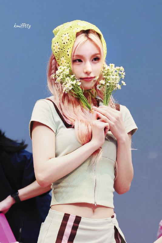 📸 @kmifftty ×2💐 #YEJI #ITZY #예지原文 #黄礼志📸 @kmifftty ×2💐 #YEJI #ITZY #예지原文 #黄礼志