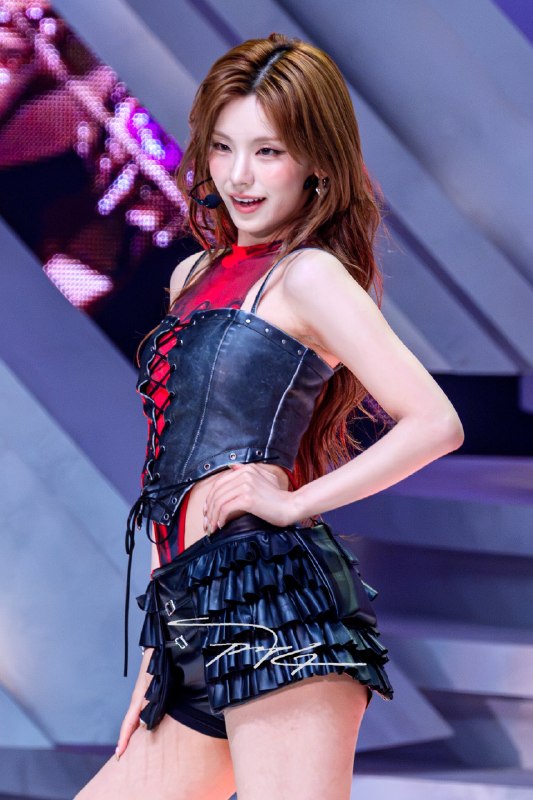 📸 @pjg920 ×4260808 ALL IN, MIDZY 팬미팅    @ITZYofficial #ITZY #있지 #YEJI #예지原文 #黄礼志