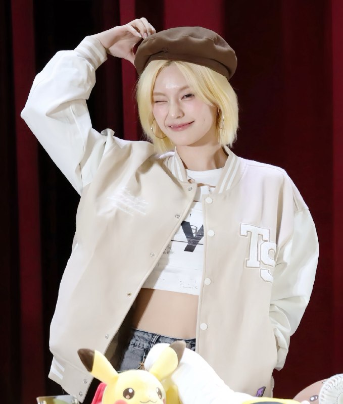 📸 @JOU02120526 ×3🖤 #예지 #YEJI #있지 #ITZY原文 #黄礼志