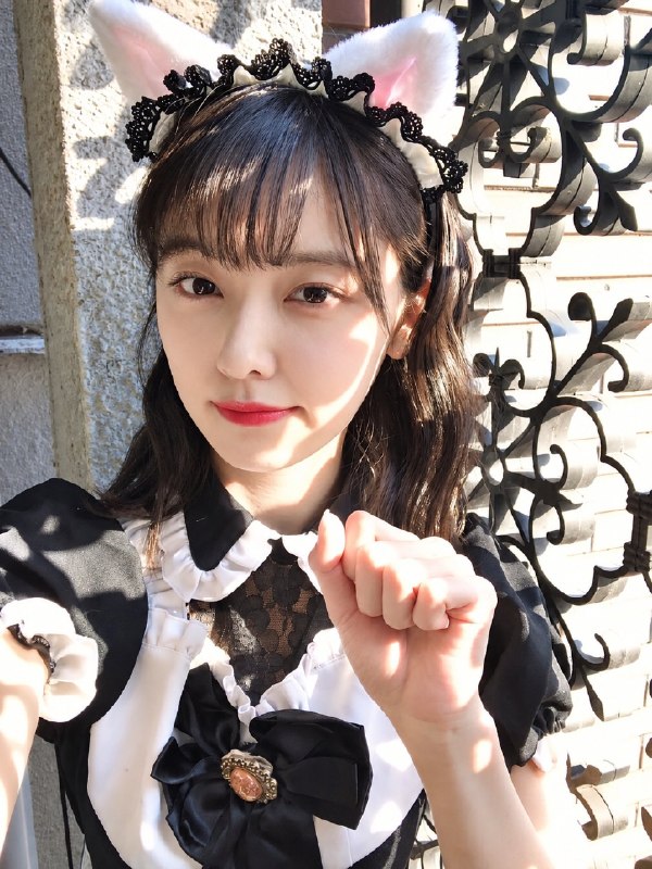 📸 @belleequipe1031 ×2くる(9)ふ(2)く(9)…来る福で今日は  らしい😺全肯定botの愛くるしい招き猫を投稿予定だったのにインコナツ(7k◯hさん命名w)なるものが現れたので今日は「インコナツ🦜の日」でいいです笑どっちもかわいい♡ #招き猫の日 #インコナツの日 #加藤小夏原文 #加藤小夏