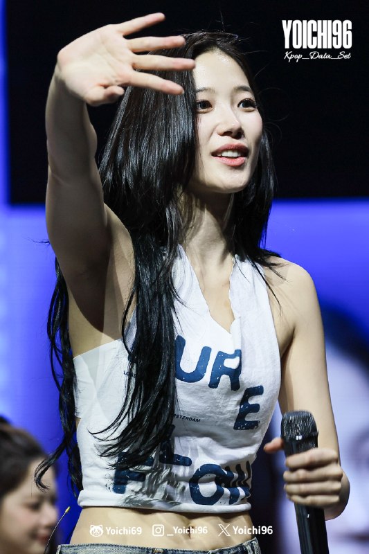 📸 @kpop_data_set ×3261019 Kazuha at LE SSERAFIM World Tour 'PUREFLOW' in Amsterdam #KAZUHA #카즈하 #中村一葉 #カズハ #LE_SSERAFIM #르세라핌 #PUREFLOW_IN_AMSTERDAM原文 #中村一葉
