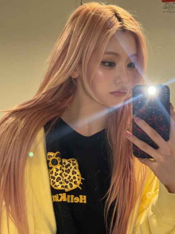 📸 🔍 黄礼志 via @yejigallery ×3#YEJI yezyizhere instagram update原文 #黄礼志