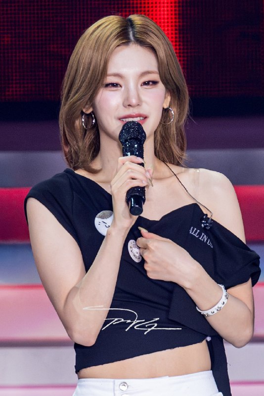 📸 @pjg920 ×3260809 ALL IN, MIDZY 팬미팅    @ITZYofficial #ITZY #있지 #YEJI #예지原文 #黄礼志