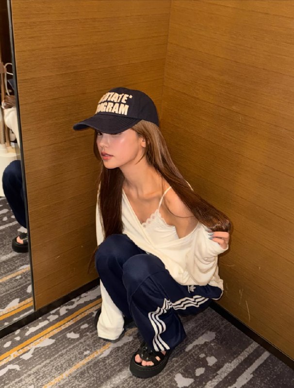📸 @yejigallery ×3yezyizhere instagram update #YEJI原文 #黄礼志📸 @yejigallery ×3yezyizhere instagram update #YEJI原文 #黄礼志