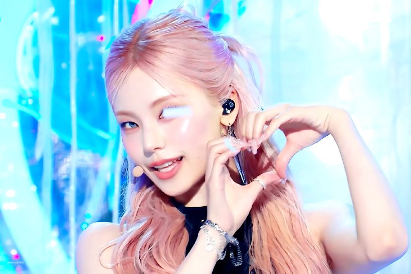 📸 @HAPPYEJI_ ×4🍓🍓🍓 #예지 #YEJI #있지 #ITZY原文 #黄礼志📸 @HAPPYEJI_ ×4🍓🍓🍓 #예지 #YEJI #있지 #ITZY原文 #黄礼志