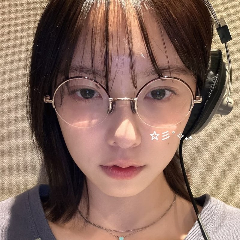 📸 @ent_zb ×4メガネ小夏さんクールな小夏さんも可愛い小夏さんも素敵です✨️ #加藤小夏原文 #加藤小夏