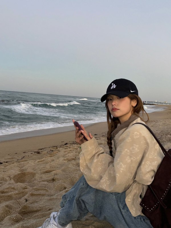 📸 🔍 黄礼志 via @yejigallery ×4yezyizhere instagram update #YEJI原文 #黄礼志