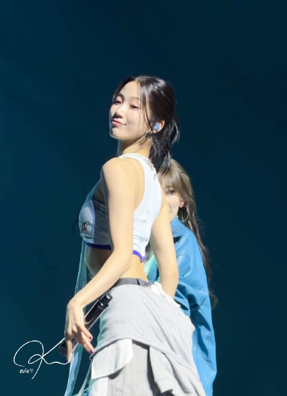 📸 @manduzuha ×2260923 PUREFLOW in SAN JOSE(๑>؂<๑) #카즈하 #KAZUHA #カズハ #LE_SSERAFIM #르세라핌 #Pureflow_In_SANJOSE原文 #中村一葉