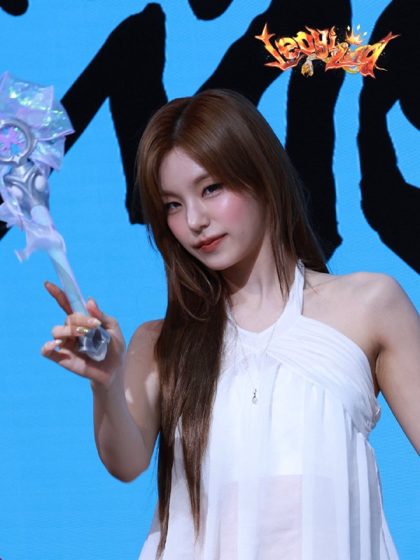📸 @leoitzyhere0813 ×3260725 KM Taipei Fansign台北簽售我們這些愛打瓦的就這樣：原本是想上台讓咪用這個敲我頭然後我去剪輯一下🤓VALORANT YEJI🖤💋 I give her Evori Dreamwings Wand🪄260725 KM 台北 Fansign 台北签售我们这些爱打瓦的就是这样：到底是想上台敲敲我的头然后去剪辑一下🤓VALORANT YEJI🖤💋 我给了她 Evori Dreamwings 魔杖🪄 #itzy #있지 #YEJI #예지 #黃禮志 #黄礼志原文 #黄礼志📸 @leoitzyhere0813 ×3260725 KM Taipei Fansign台北簽售我們這些愛打瓦的就這樣：原本是想上台讓咪用這個敲我頭然後我去剪輯一下🤓VALORANT YEJI🖤💋 I give her Evori Dreamwings Wand🪄260725 KM 台北 Fansign 台北签售我们这些爱打瓦的就是这样：到底是想上台敲敲我的头然后去剪辑一下🤓VALORANT YEJI🖤💋 我给了她 Evori Dreamwings 魔杖🪄 #itzy #있지 #YEJI #예지 #黃禮志 #黄礼志原文 #黄礼志