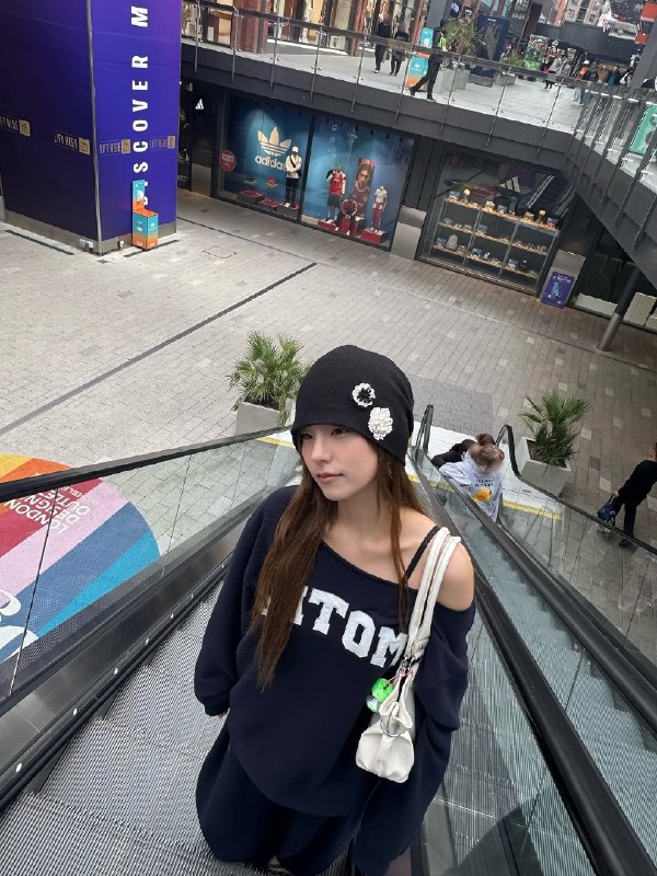 📸 🔍 黄礼志 via @yejigallery ×4yezyizhere instagram updateError 500 (Server Error)!!1500.That’s an error.There was an error. Please try again later.That’s all we know. #YEJI原文 #黄礼志