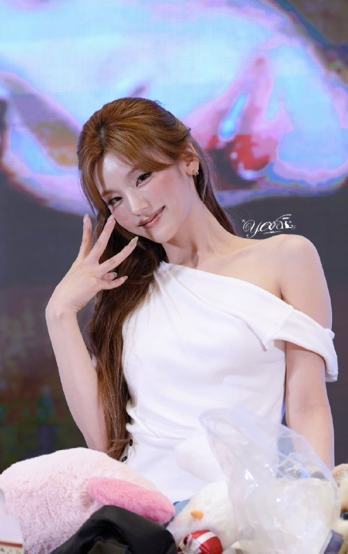 📸 @yeva_079 ×4260801 SHENZHENLOVE🤍260801深圳爱🤍 #ITZY #있지 #YEJI #예지原文 #黄礼志