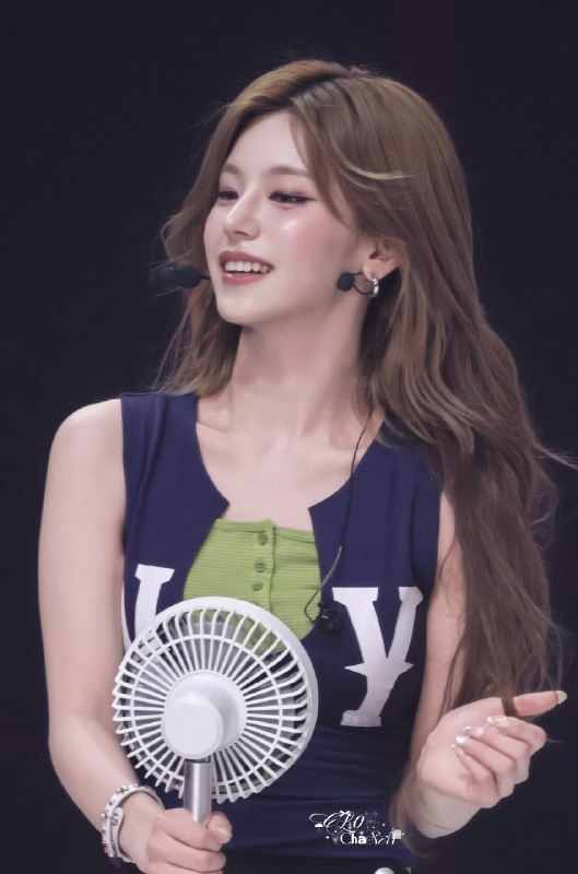 📸 @CL01623829 ×2👧🏻 #itzy #yeji #예지 #있지原文 #黄礼志