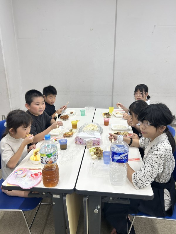 📸 @niizaken ×2小学生7名、先生方12名で新座市総合体育館のサブアリーナで夏合宿を行いました