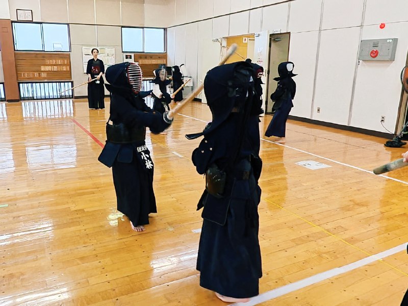 📸 @kurerenseikai ×49月26日(土)級審査にむけて、木刀による剣道基本技稽古法の練習が始まりました