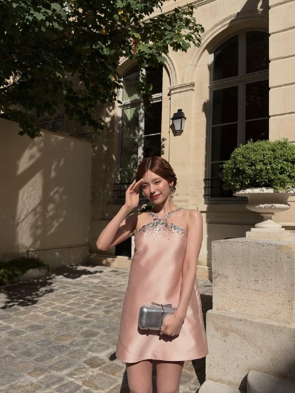 📸 🔍 黄礼志 via @yejigallery ×4yezyizhere instagram update #YEJI原文 #黄礼志