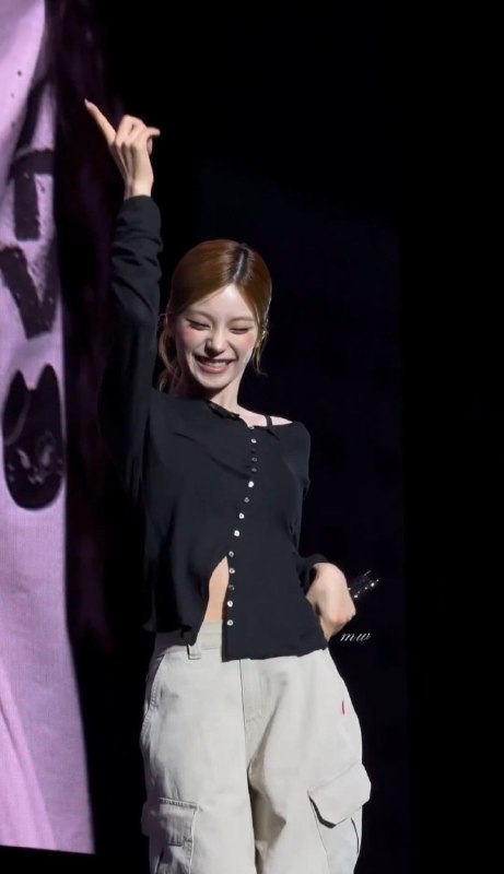 📸 @_imthemafia ×4her smile and laugh 🖤hope she's feeling better now 🖤 #YEJI #ITZY原文 #黄礼志