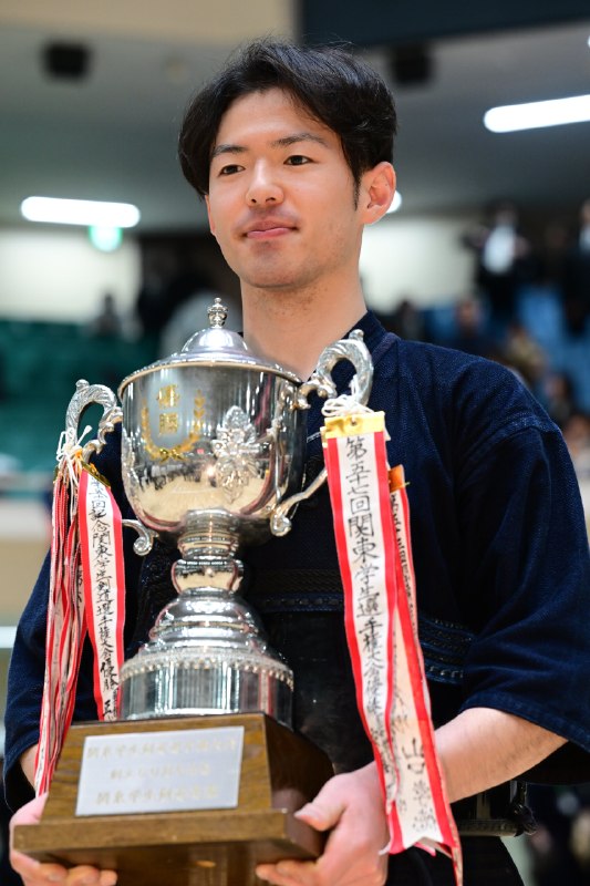 📸 @Kendo_Jidai ×4剣道時代８月号にて第72回関東学生剣道選手権大会、第58回関東女子学生剣道選手権大会のレポートを掲載しています