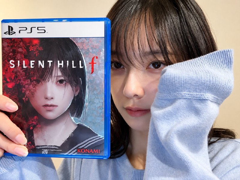 📸 @belleequipe1031 ×3SILENT HILL fが発売されてもうすぐ一年経つのねまた配信みたいなあ小夏さんは今、別のホラー世界で戦ってるのか…なんか不思議な感じ😂YouTube配信もそろそろ一年ですね #加藤小夏 #silenthillf原文 #加藤小夏