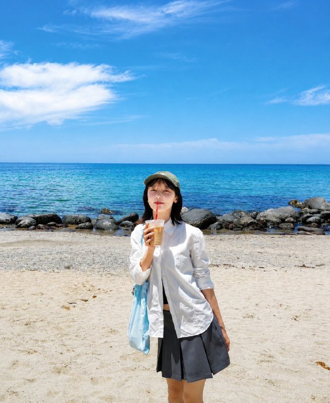 📸 @belleequipe1031 ×2今日は 推しと海果てしない透明感とブルー✨小夏さんと海の画像、他にもお持ちの方いらっしゃいますか？ #海の日 #加藤小夏 #全肯定bot原文 #加藤小夏📸 @belleequipe1031 ×2今日は 推しと海果てしない透明感とブルー✨小夏さんと海の画像、他にもお持ちの方いらっしゃいますか？ #海の日 #加藤小夏 #全肯定bot原文 #加藤小夏